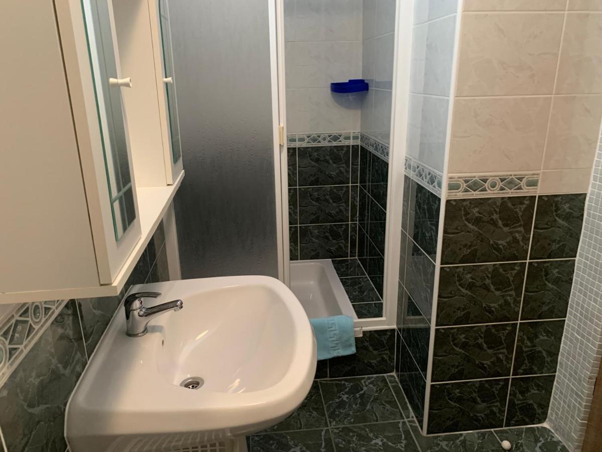 Apartmani Auer Pjescana Uvala Exterior foto