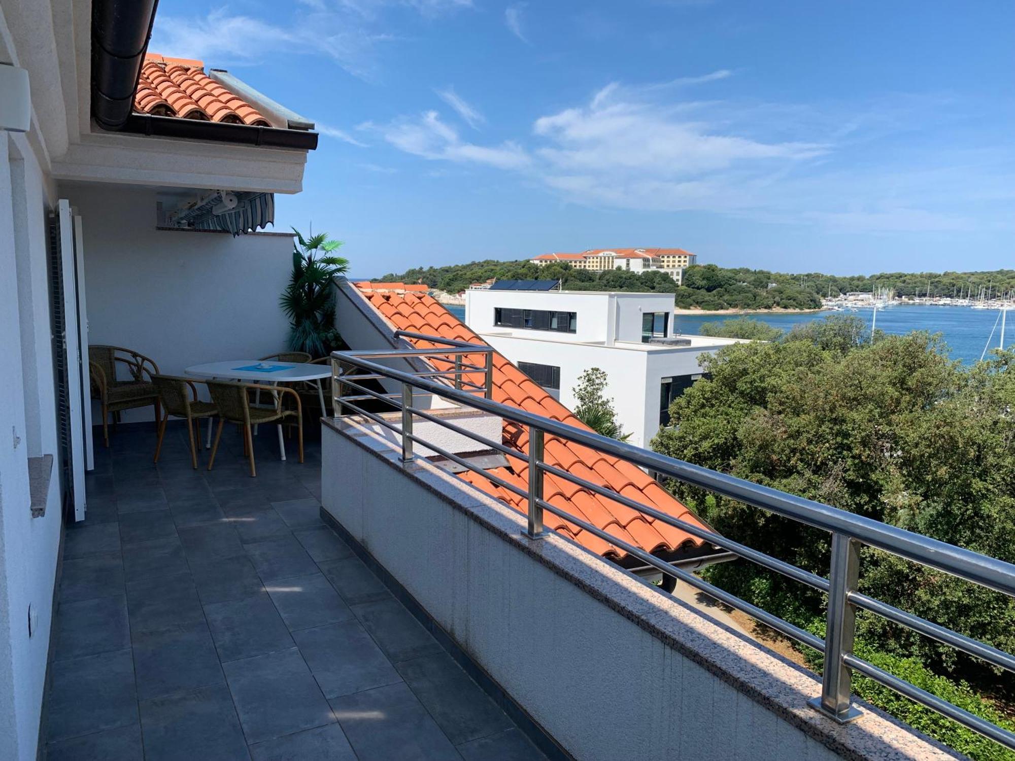 Apartmani Auer Pjescana Uvala Exterior foto